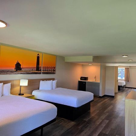 Days Inn And Suites By Wyndham Port Huron Exteriör bild
