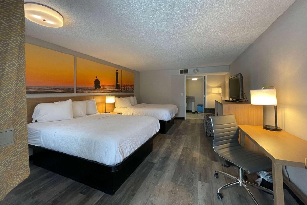 Days Inn And Suites By Wyndham Port Huron Exteriör bild