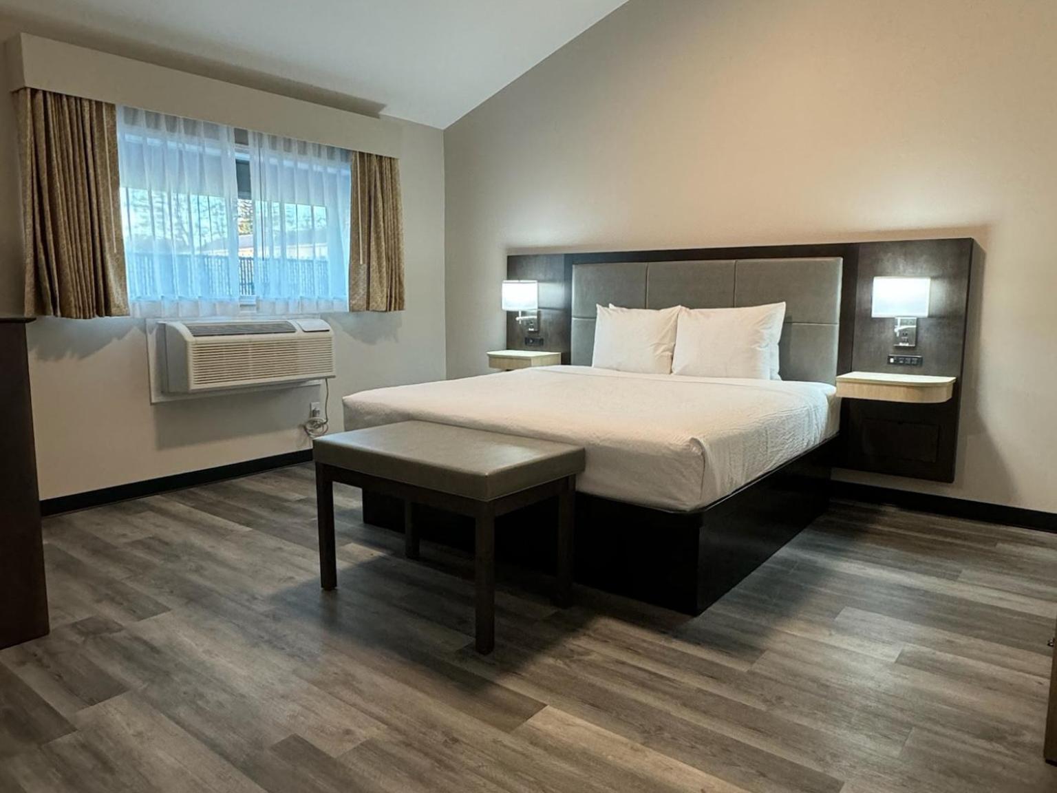 Days Inn And Suites By Wyndham Port Huron Exteriör bild